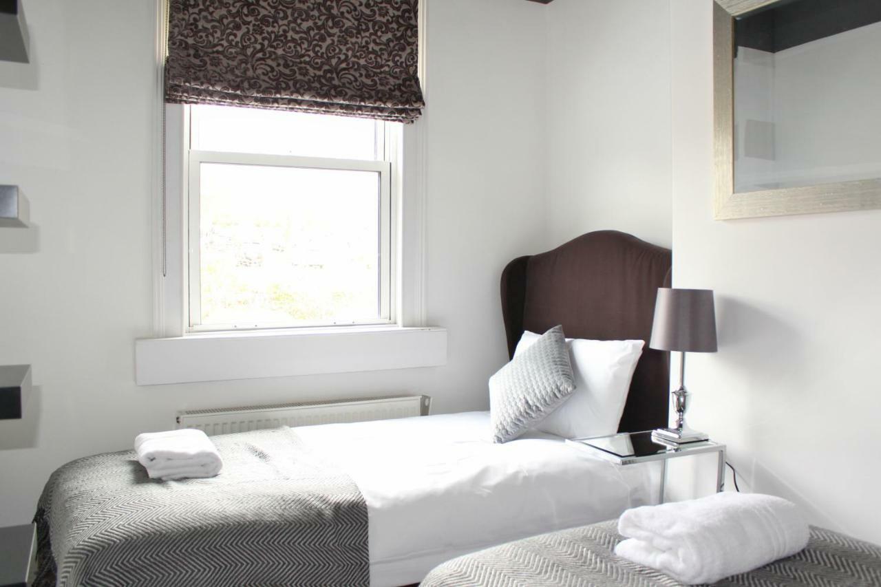 Central Bath House Group Accommodation Екстер'єр фото
